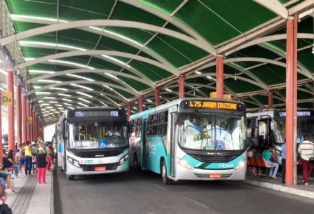 Ônibus extras reforçam transporte público para o domingo de eleição