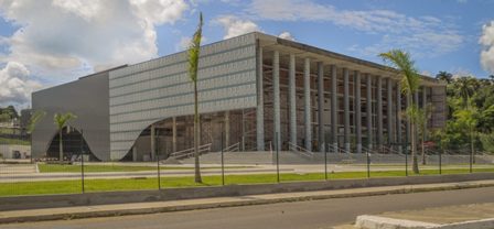 Obras do Teatro Municipal de Itabuna entram em fase de acabamento