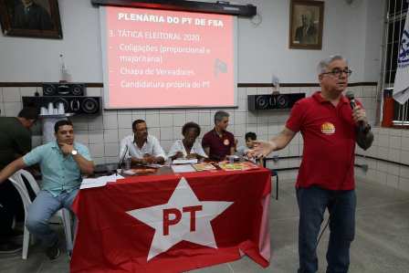 PT lança candidatura de Zé Neto a prefeito de Feira de Santana
