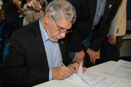 Prefeitura de Vitória da Conquista adere ao consórcio da Policlínica Regional de Saúde