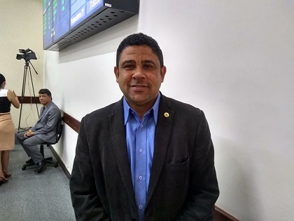 Deputado estadual Pastor Tom - Foto site Política In Rosa