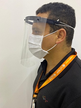 Engenharias da UNEF produzem protetores faciais para profissionais de saúde