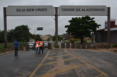Prefeitura de Alagoinhas realiza bloqueios nas entradas da cidade