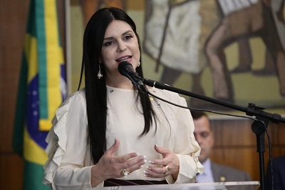 Deputada federal Professora Dayane Pimentel