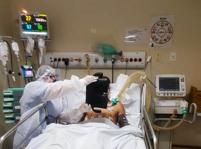 Hospital Clériston Andrade realiza visita virtual entre pacientes e familiares
