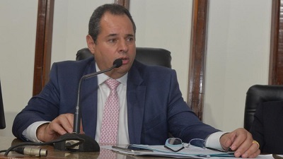 Presidente da ALBA, deputado Nelson Leal.