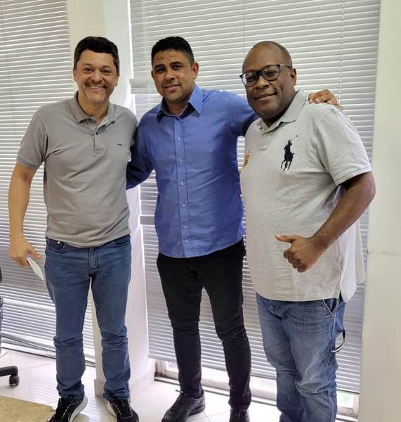 Jean Sacramento, Pastor Tom e Uziel Couto