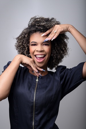 Nail designer Jéssica Araújo