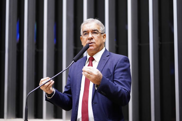 Deputado federal Zé Neto