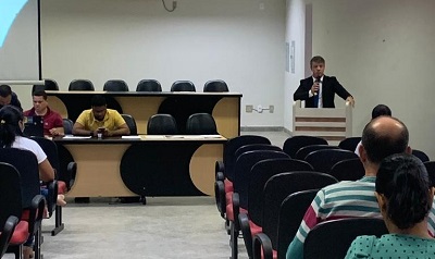 Ministério Público destaca prioridade de gastos com infância e juventude em audiência pública em Eunápolis