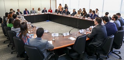 Tribunal Superior Eleitoral e plataformas digitais discutem reforço contra desinformação