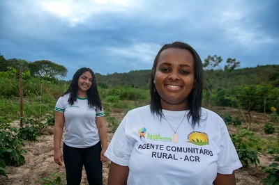 Jovens rurais prestam serviços de assistência técnica em comunidades agrícolas da Bahia