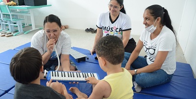 Centro do Referência estimula o desenvolvimento de crianças autistas