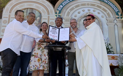 Bom Jesus da Lapa ganha novo aeroporto e romaria é anunciada como Patrimônio Imaterial da Bahia