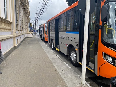 Mais dois ônibus com ar-condicionado foram incorporados à frota do transporte público em Feira de Santana FOTO ANDERSON DIAS SITE POLÍTICA IN ROSA