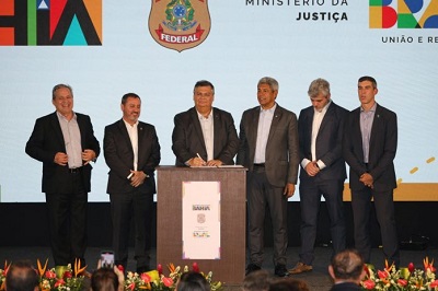Governador e ministro anunciam R$12 milhões em ações sociais voltadas para a juventude e redução da criminalidade
