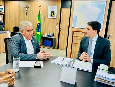 Zé Neto e o ministro de Portos e Aeroportos, Silvio Costa Filho