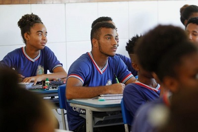 Escolas estaduais realizam busca ativa dos estudantes que ainda não foram se matricular