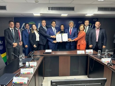 Jerônimo Rodrigues firma acordo com AGU e MEC e acerta novo repasse de precatórios do Fundef para a Bahia