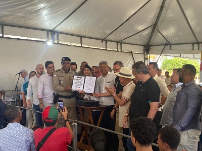 Irará ganha escola de tempo integral e Governo anuncia pacote de obras em infraestrutura urbana, hídrica e segurança - foto Anderson Dias Site Política In Rosa