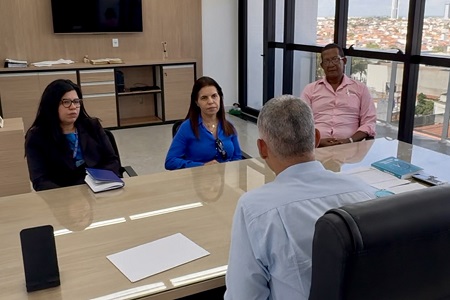 Secretaria inicia diálogo para implantação de projeto de cultura de paz nas escolas