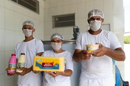 Gestores e técnicos de agroindústrias familiares se reúnem em Feira de Santana para consolidar estratégias