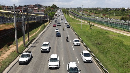Proprietários de veículos com placas de finais 1 e 2 têm desconto de 8% no IPVA