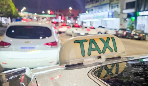 Alagoinhas isenta taxistas de taxa de renovação de alvará