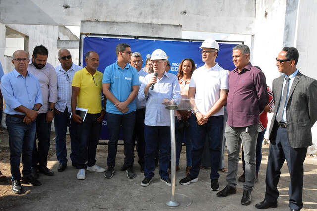 Prefeito autoriza início de obras para concluir construção de creche no bairro 35 BI