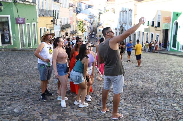 Bahia consolida liderança no turismo nacional em 2025