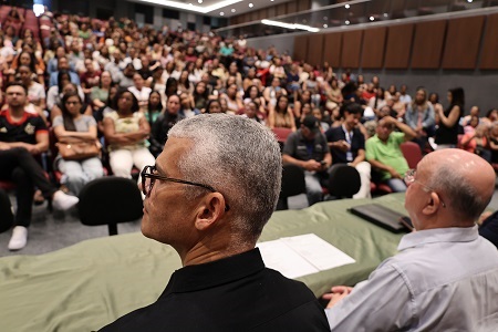 Feira de Santana ganha reforço de mais 261 professores do REDA na rede municipal