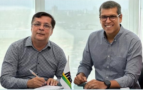 Fernando Torres se filia ao MDB