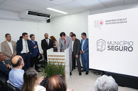 Ministério Público reúne prefeitos baianos para debater políticas de segurança pública