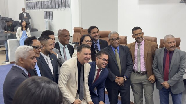 Presidente-da-Camara-de-Feira-de-Santana-evita-cravar-candidatura-apos-gesto-de-apoio-de-vereadores